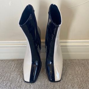 BLACK AND WHITE BOOTS NEVER WORN SIZE 9-9.5 WOMENS